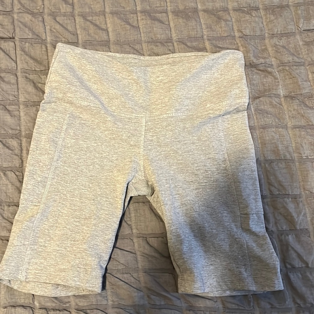 Gray leggings